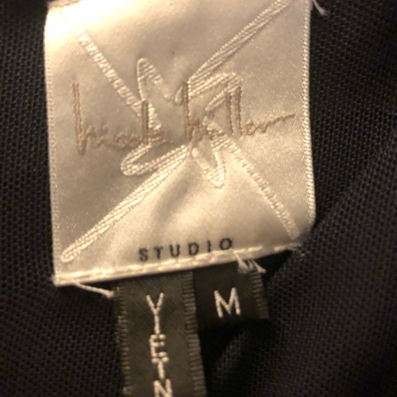 Classic Nicole Miller Studio Dress. Tagged “M”. Size 8-10. (NWOT) - Picture 7 of 7